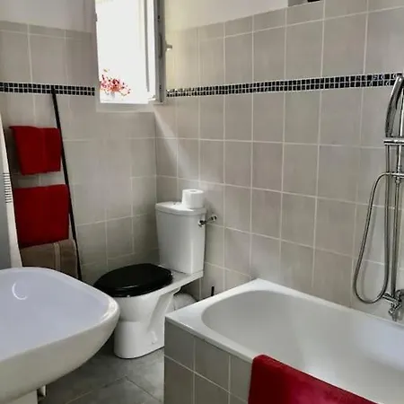 Calme Piscine -terrasse - Parking Gratuit Apartman Sainte-Maxime