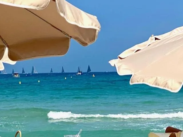 Appartamento Calme Piscine -terrasse - Parking Gratuit