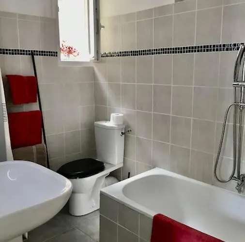 Calme Piscine -terrasse - Parking Gratuit Appartamento Sainte-Maxime