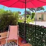 Calme Piscine -terrasse - Parking Gratuit Apartment *
