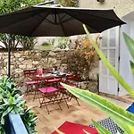 Calme Piscine -terrasse - Parking Gratuit Sainte-Maxime
