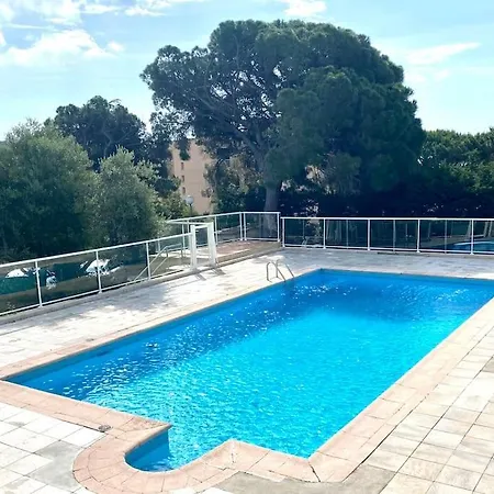 Calme Piscine -terrasse - Parking Gratuit * 圣马克西姆