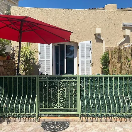 Calme Piscine -terrasse - Parking Gratuit * Sainte-Maxime