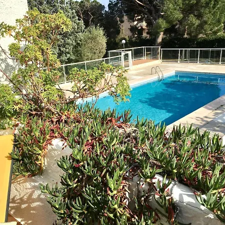 Apartment Calme Piscine -terrasse - Parking Gratuit Sainte-Maxime